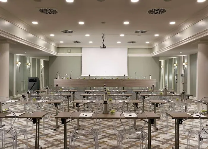 Leon's Place In Otel Roma