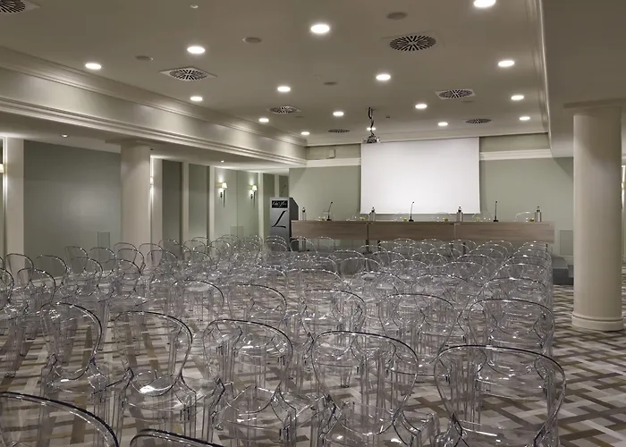 Leon's Place In Hotel Řím