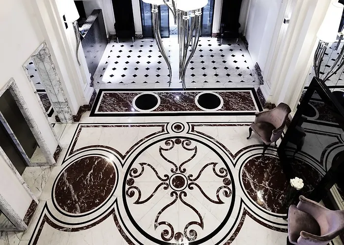 Leon's Place In Otel 4*